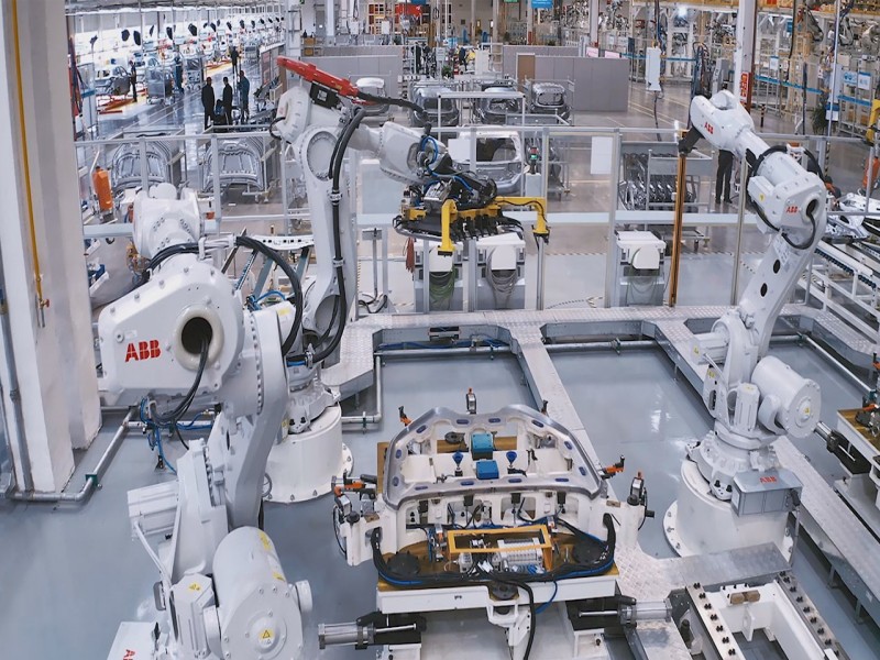 ABB baut Robotik-Fabrik in den USA aus